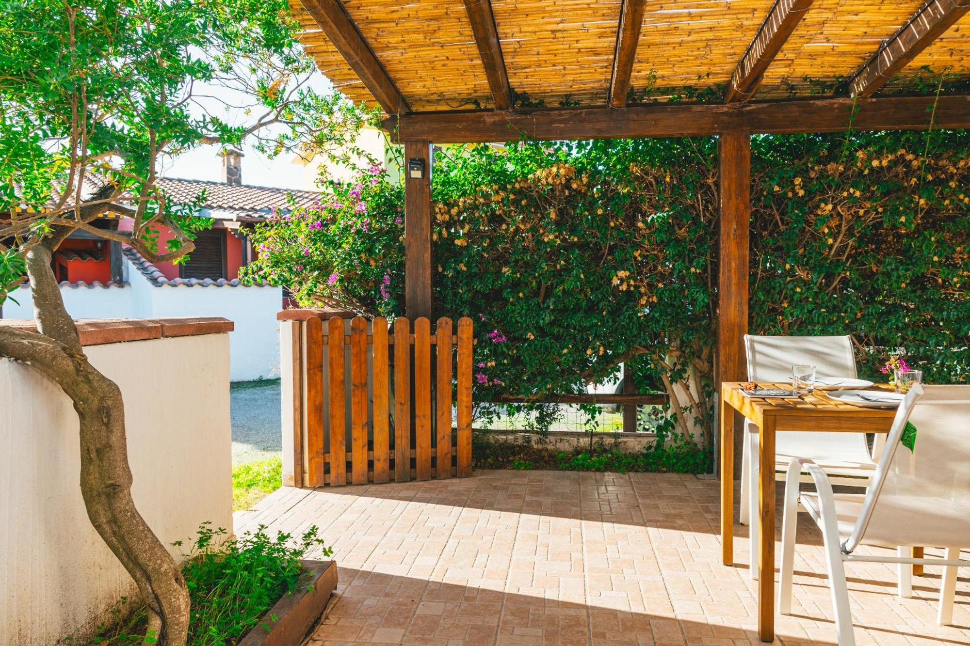Case Vacanze Il Sogno 2 Porto Pino Ngoại thất bức ảnh