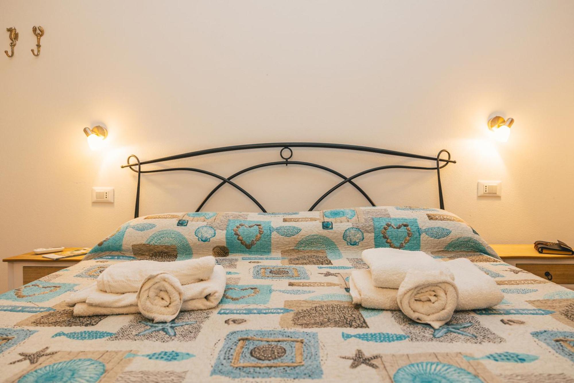 Case Vacanze Il Sogno 2 Porto Pino Phòng bức ảnh